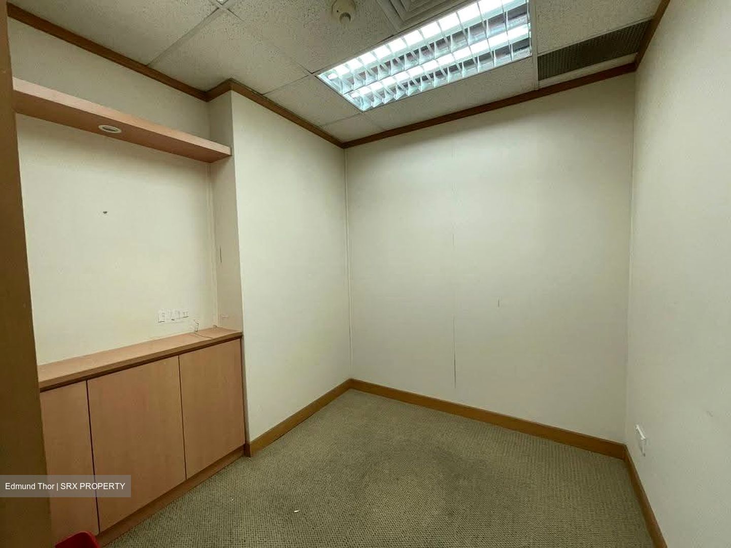 High Street Plaza (D6), Office #631417071